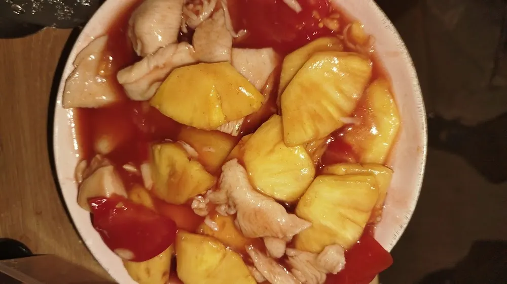Normalement Poulet A L'ananas Je Dirais Une Salade D'ananas